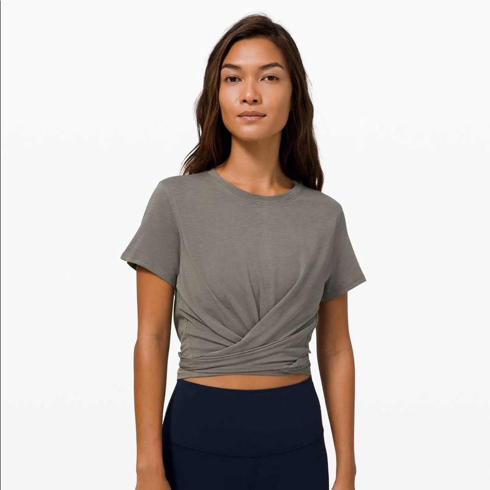 NWOT lululemon Time to Restore Short Sleeve
